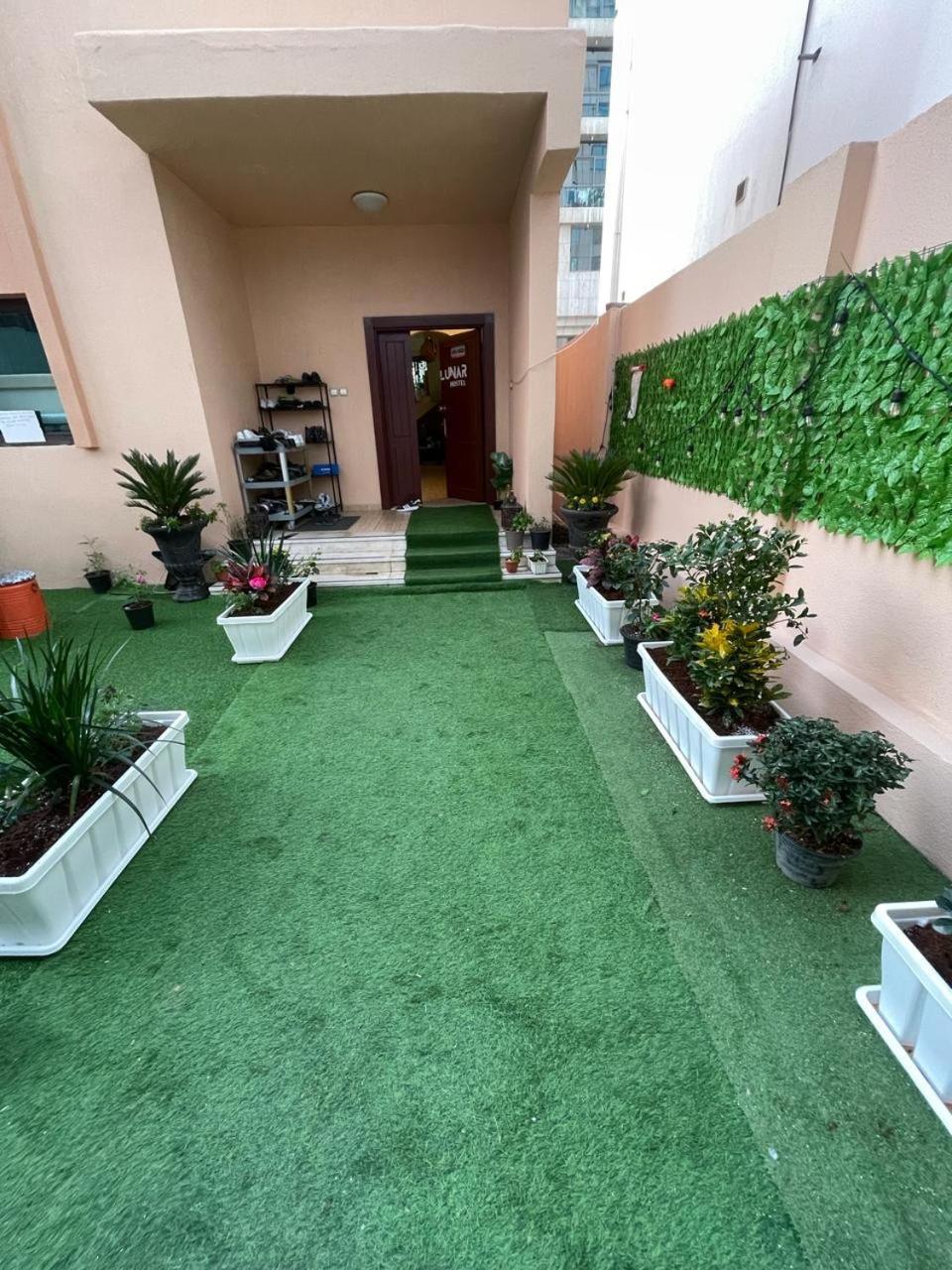 The Villa Hostel - By Lunar Abu Dhabi Exterior photo